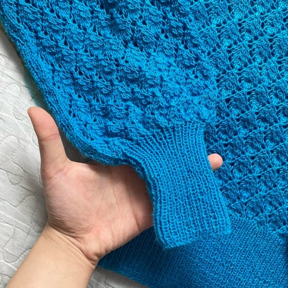 Vintage 70s Crochet Balloon Sleeve Sweater 🦋 - Picture 7 of 7